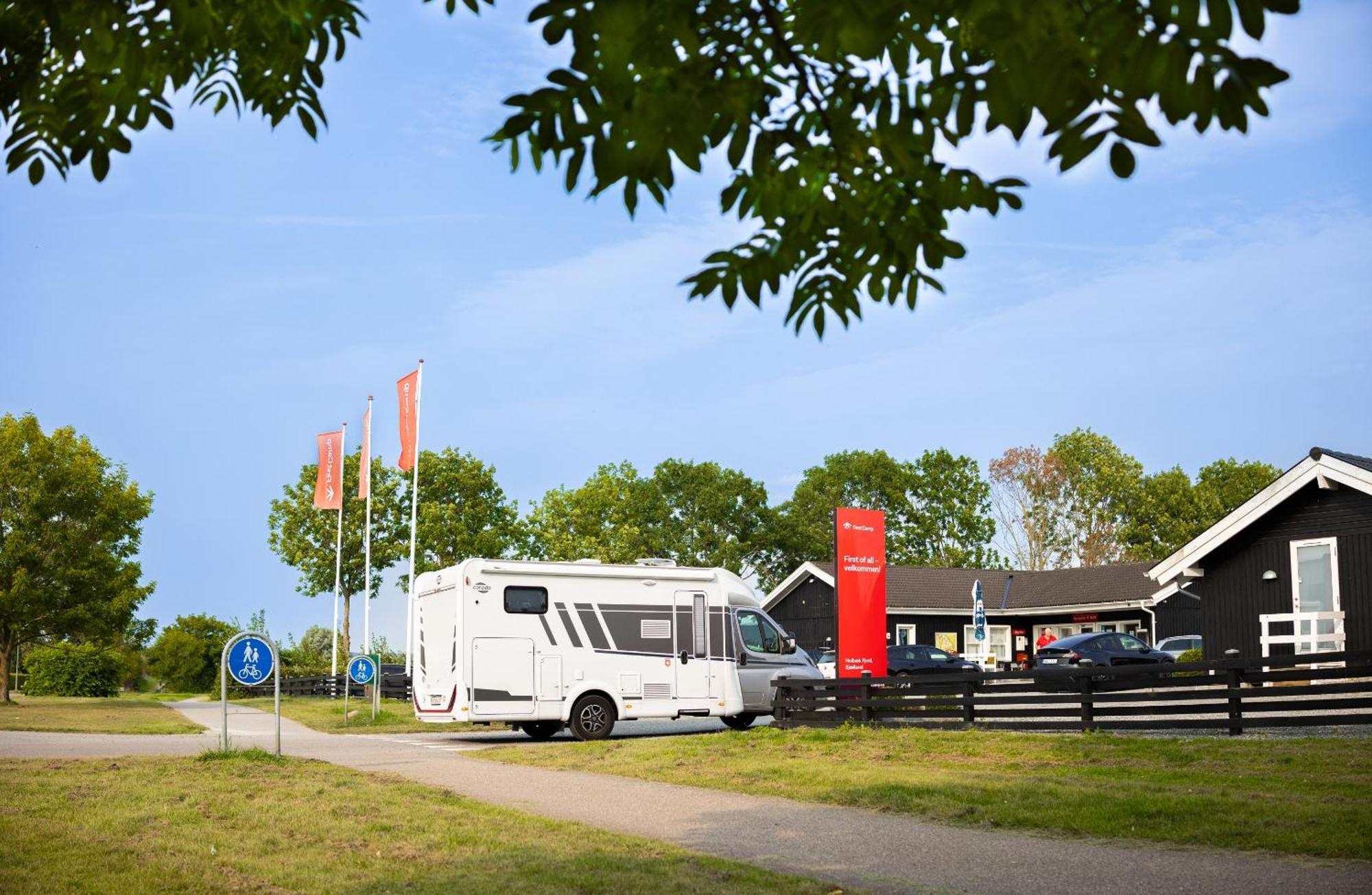 First Camp Holbaek Fjord酒店 外观 照片